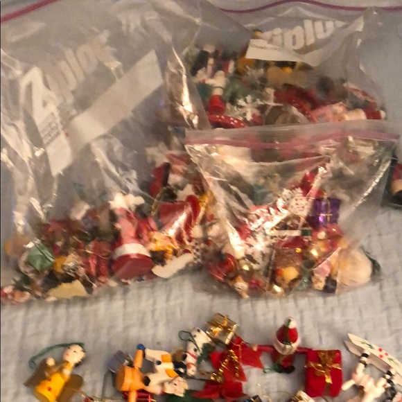 A variety of mini ornaments. - Picture 3 of 4